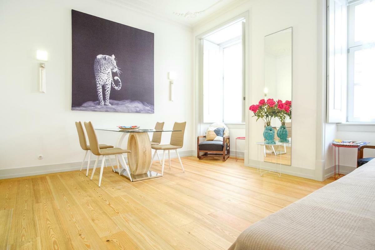 Superb Apartment In Historical Centre Lisbon Luaran gambar