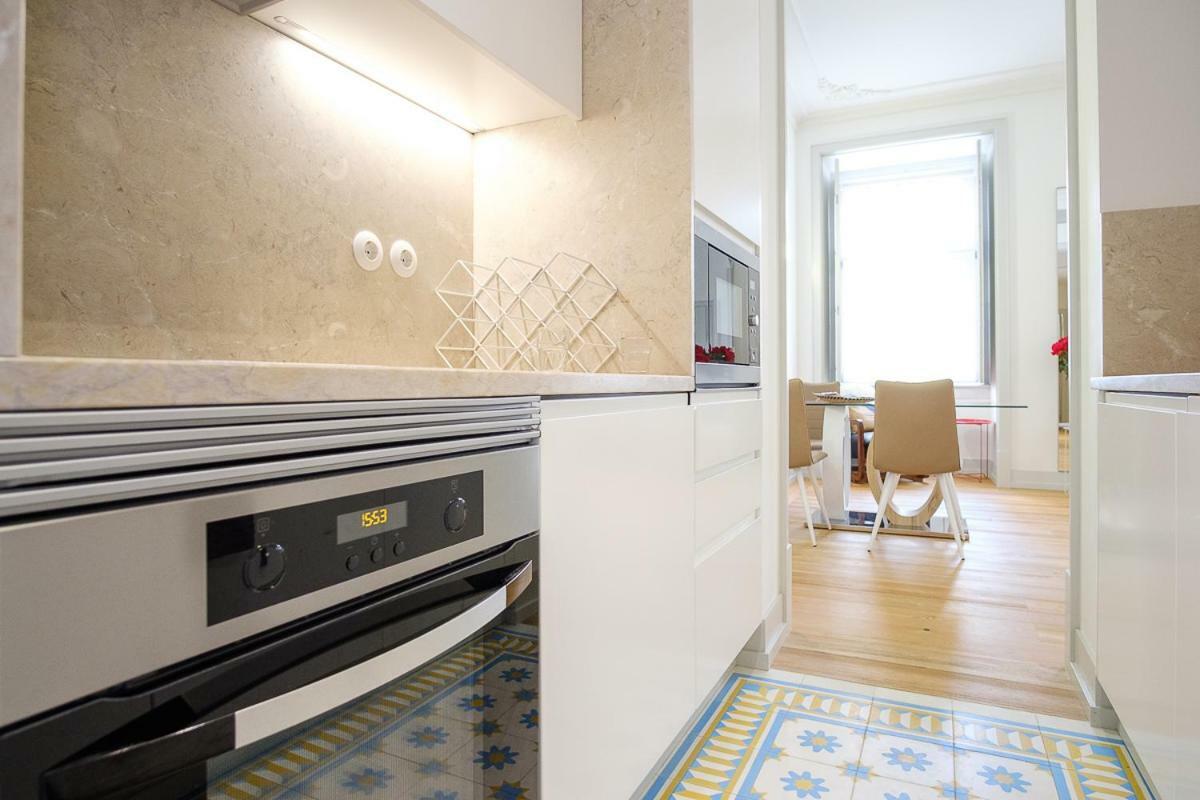 Superb Apartment In Historical Centre Lisbon Luaran gambar